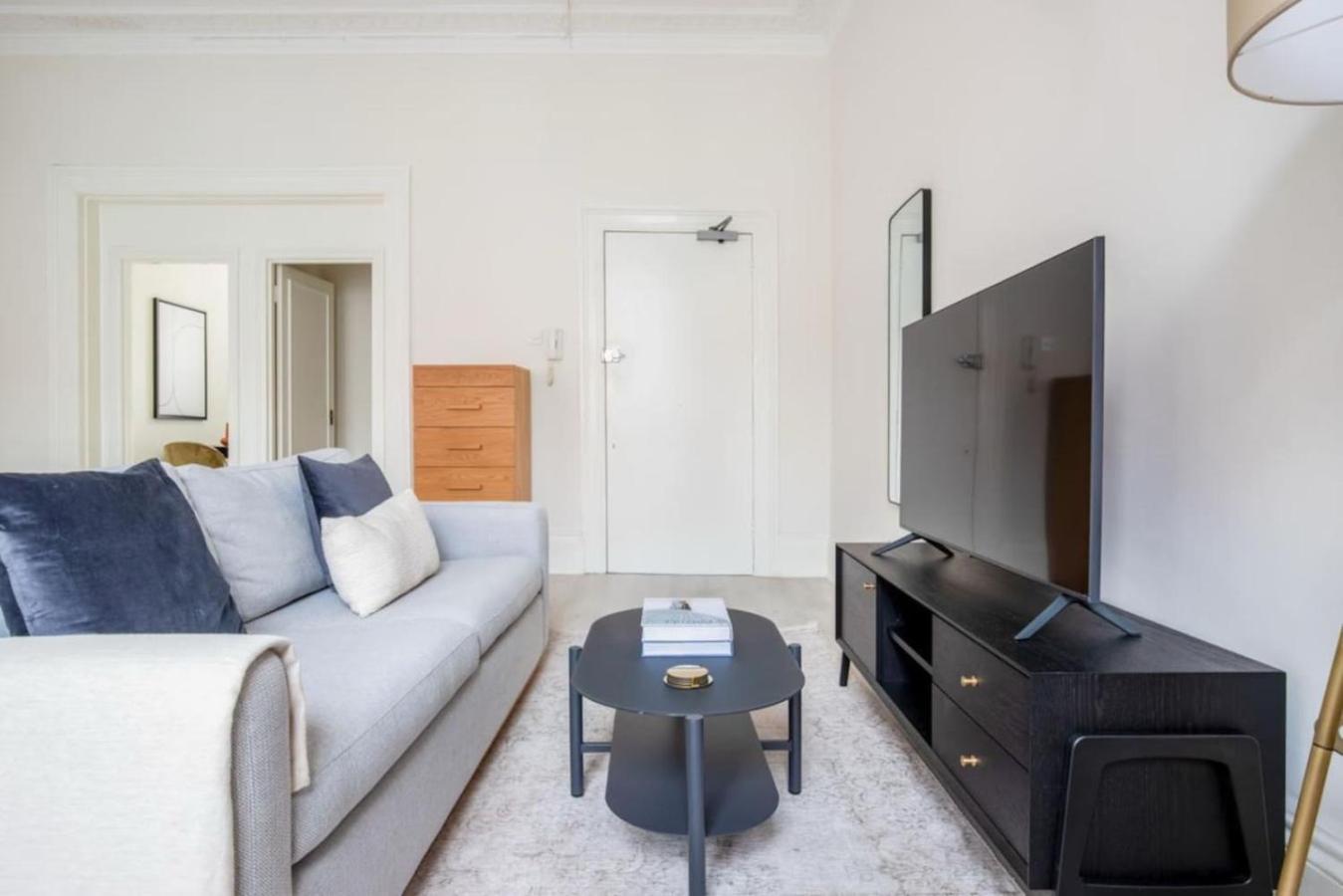 Designed Apartment, Paddington *