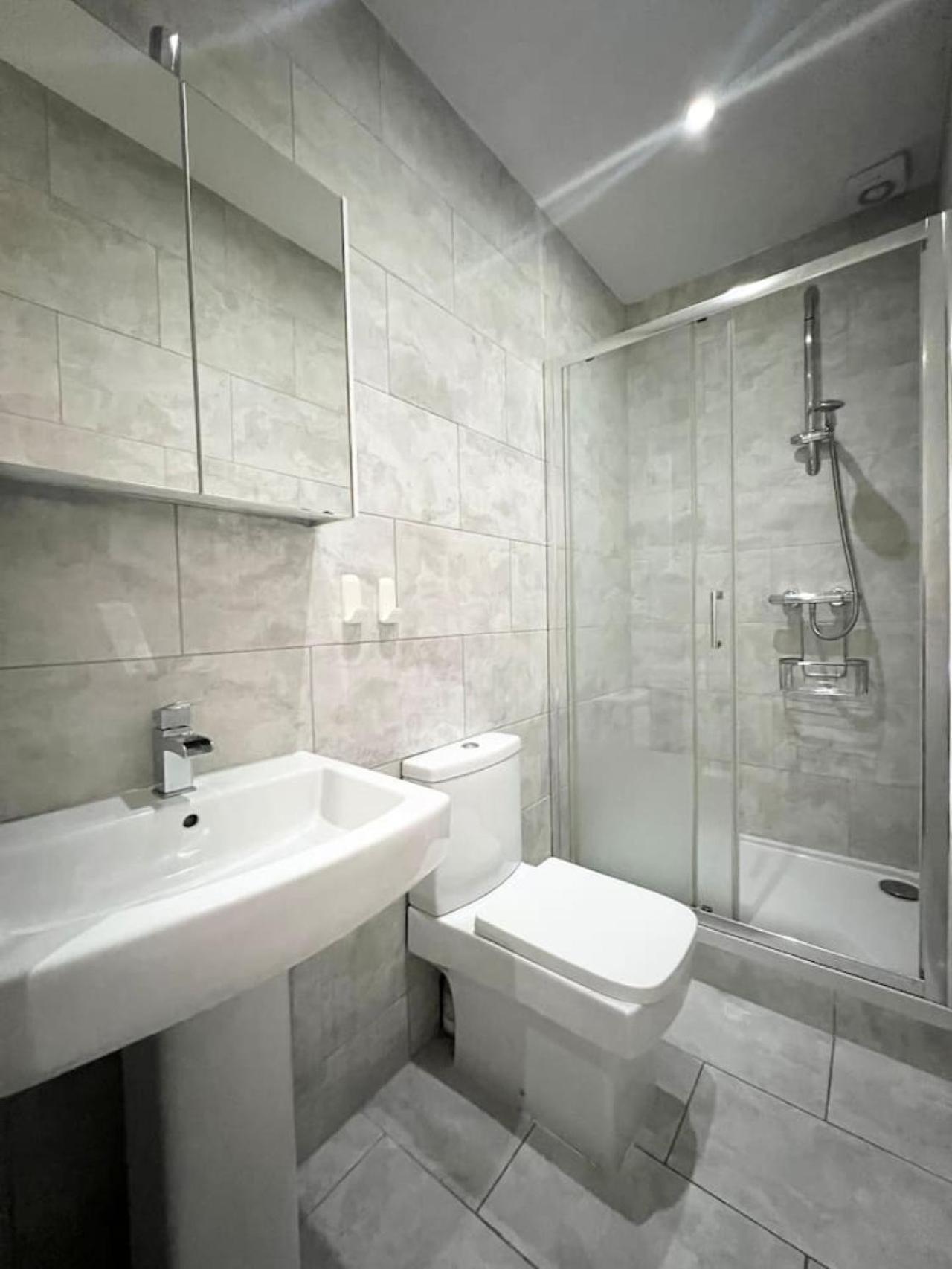 Designed Apartment, Paddington * Londra